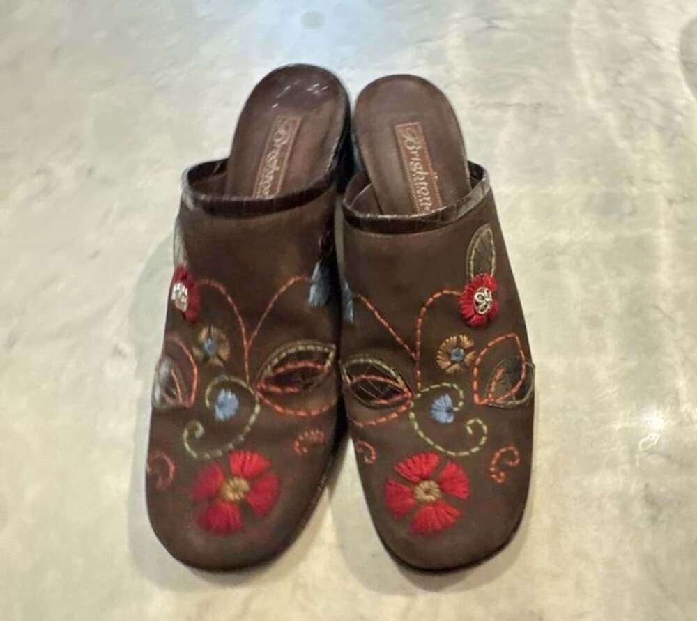 Brighton Fiona Size 9M Brown Embroidered Suede Clog Mules